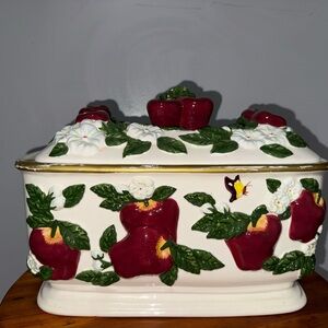 Vintage Apple Ceramic Bread Jar